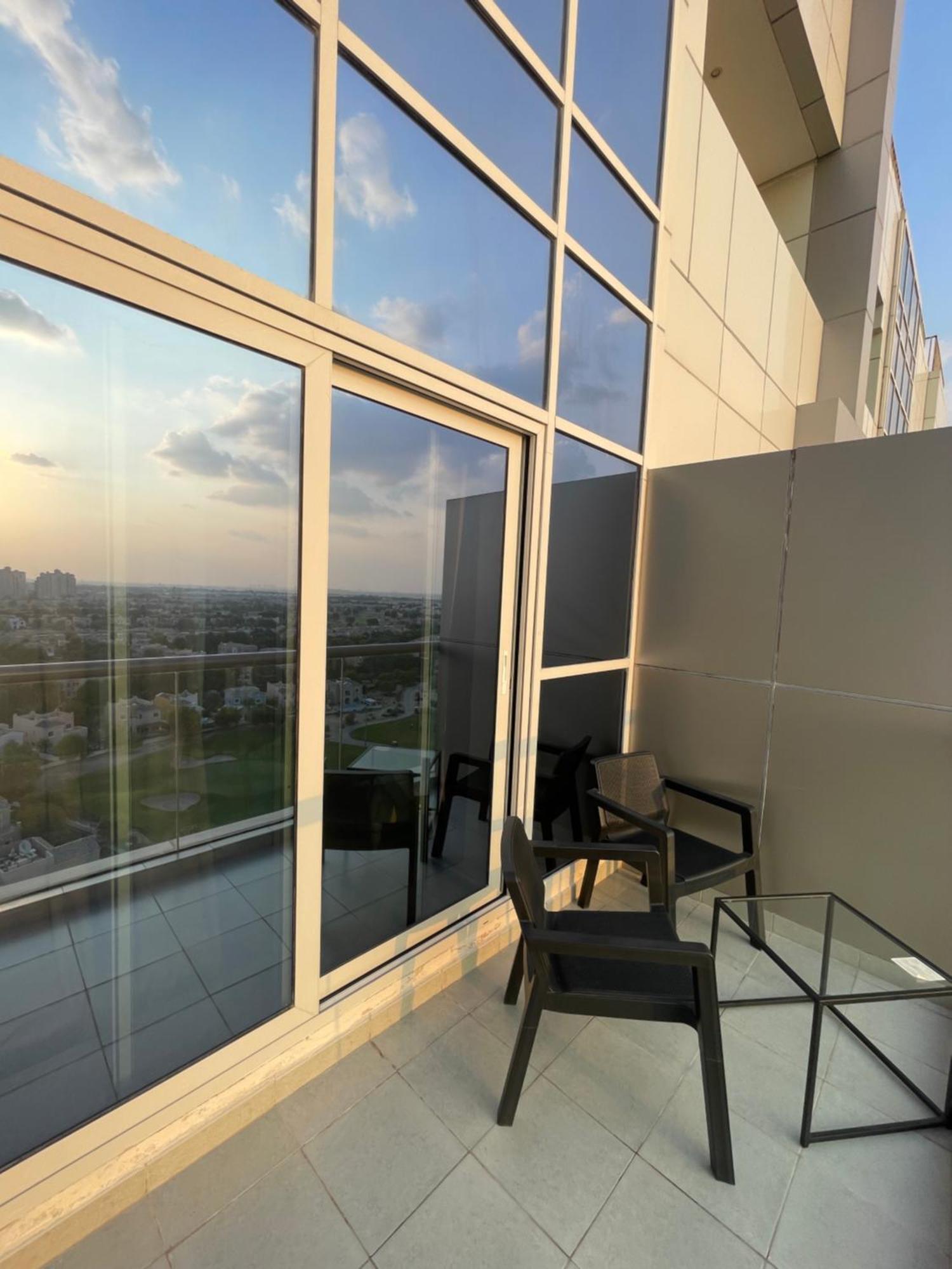 Great View, Dubai Sportcity, Parking Included, Nice Apartments Eksteriør billede