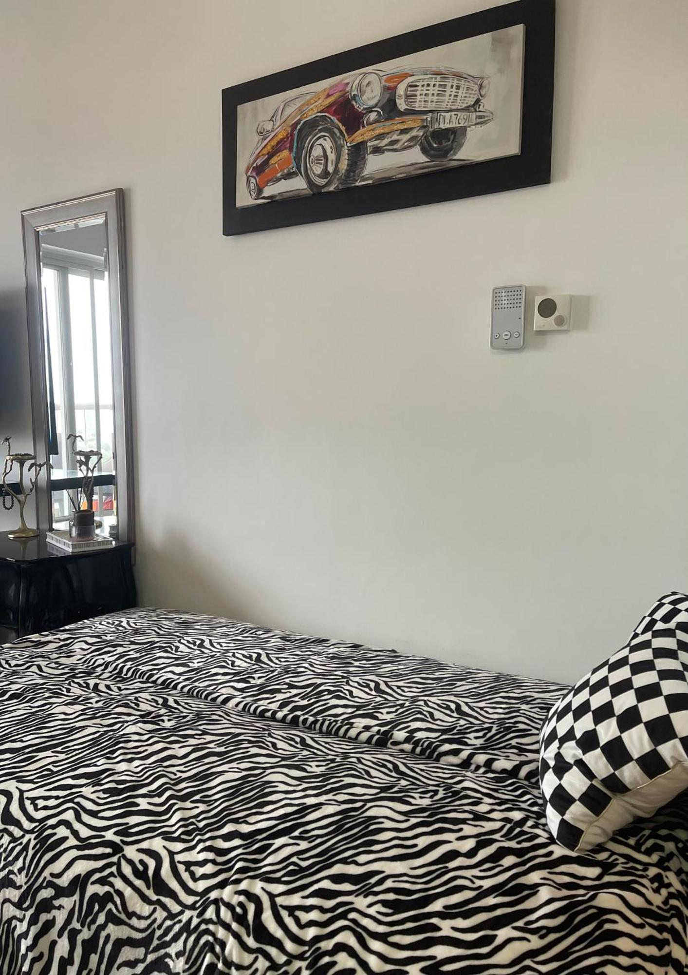 Great View, Dubai Sportcity, Parking Included, Nice Apartments Værelse billede